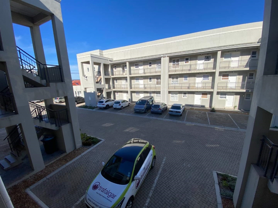 2 Bedroom Property for Sale in Muizenberg Western Cape